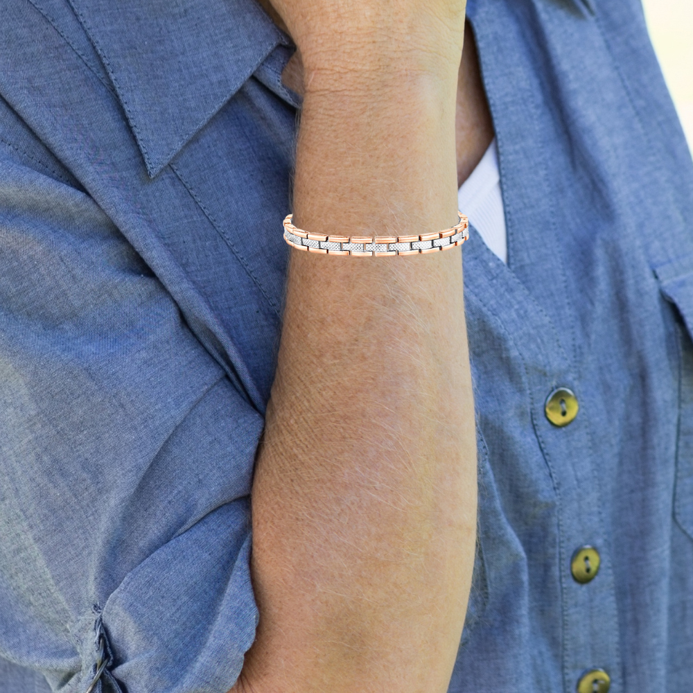 Bracciale Magnetico Donna in Titanio Bicolore Quattro Elementi